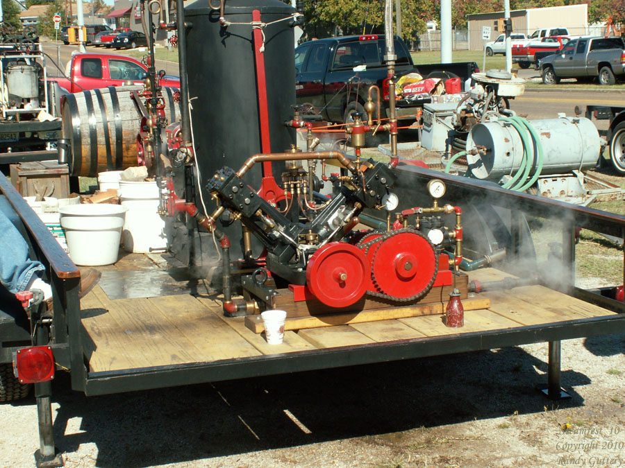 Running steam engine Soule Live Steam Festival Meridian, MS 2010