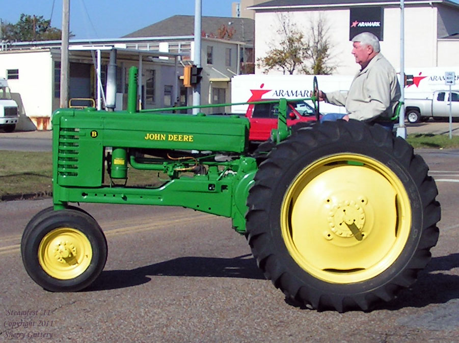 John Deere Tractor Soule' Steamfest 2011