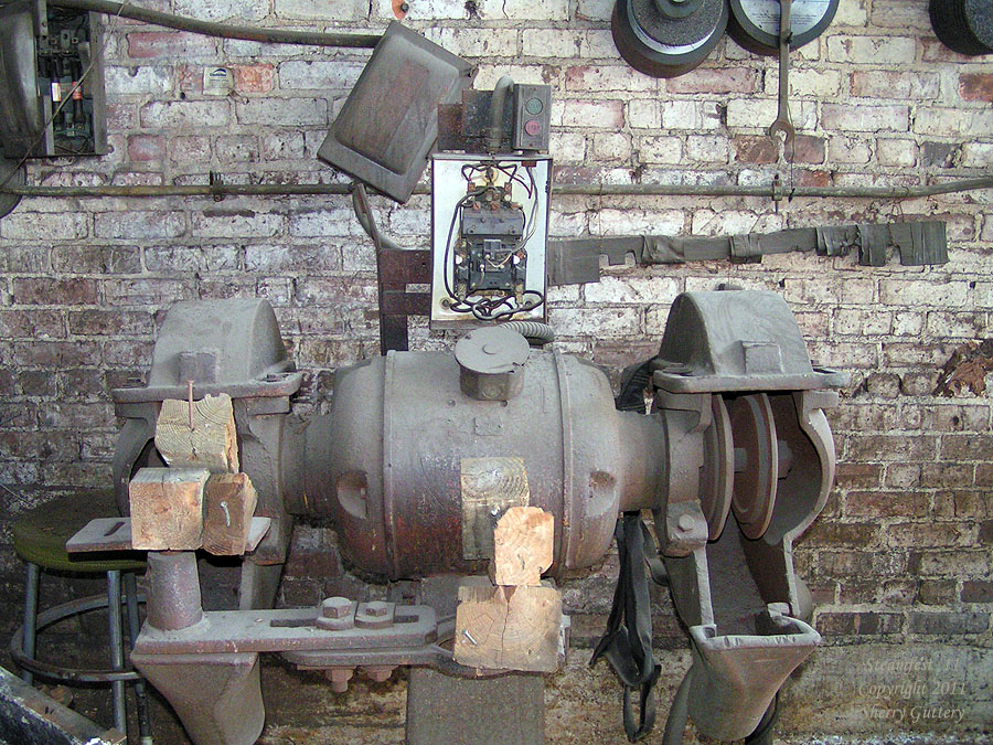Old grinder in the foundry - Soule' Steamfest 2011