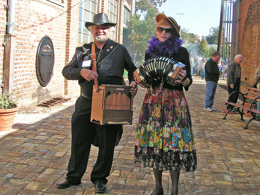 Hand -carried band organ - and squeeze box - Soule' Steamfest 2011