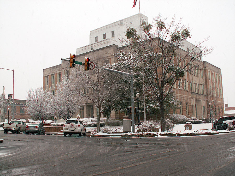 Rare snow fall/accumulation Meridian, MS