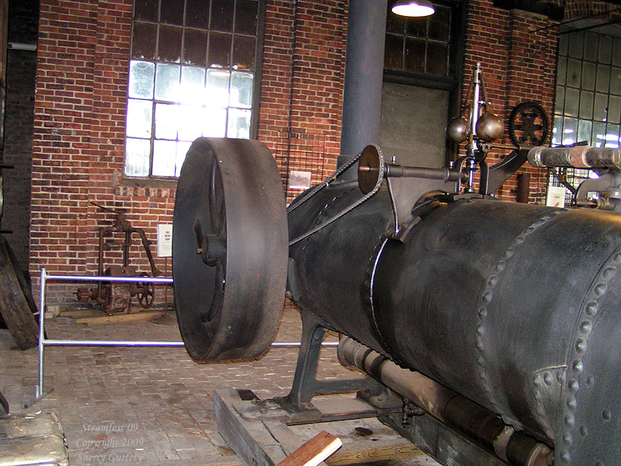 Unusual chain driven govenor. Soule Live Steam Festival Meridian, MS 2009