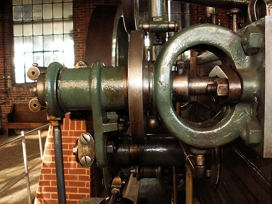 Watt Campbell "Corliss" engine - closeup of one Corliss valve Soule Live Steam Festival Meridian, MS 2009