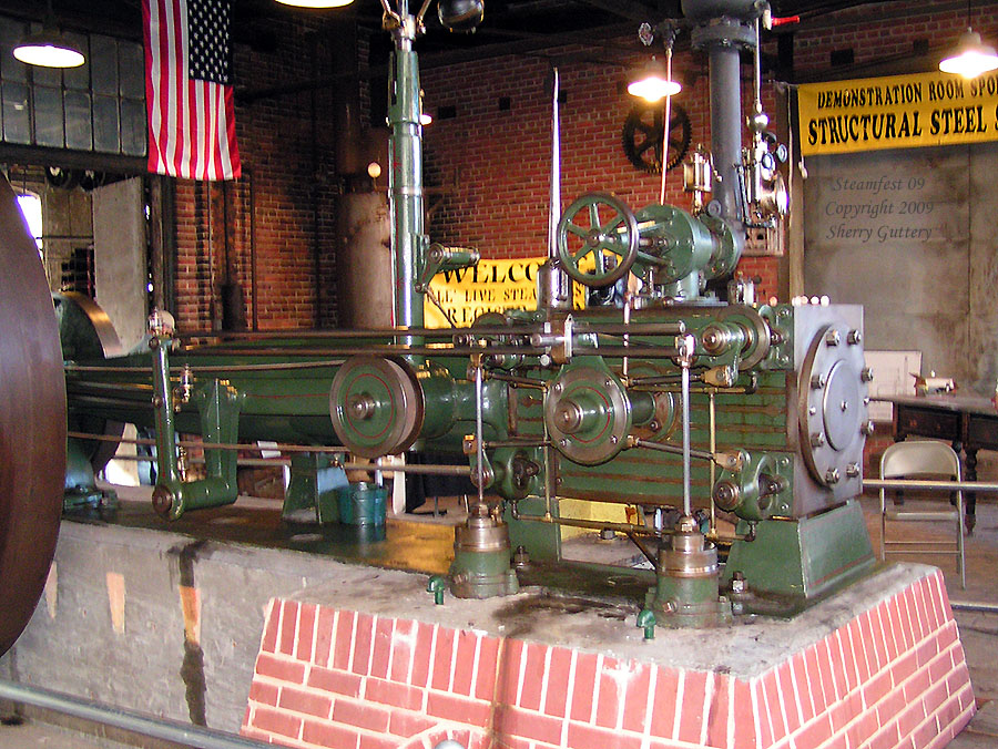 Watt Campbell "Corliss" engine - over-vue of valves cylinder Soule Live Steam Festival Meridian, MS 2009