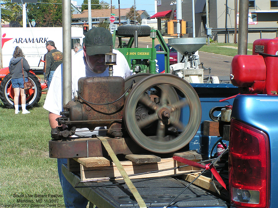 Gas "Hit and Miss" Engine - Soule Live Steam Festival Meridian, MS 2007